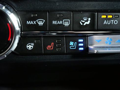 Used 2025 Ford F150 Platinum w/ Equipment Group 702A High AWD/4WD image 26