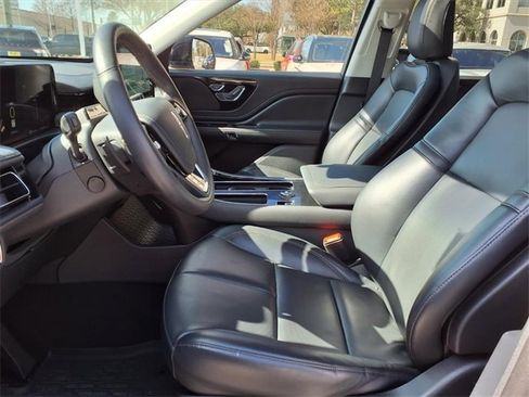 New 2025 Lincoln Aviator Premiere image 7