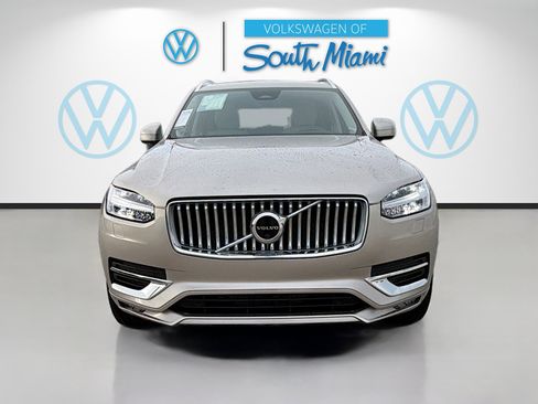Used 2023 Volvo XC90 B6 Plus w/ Protection Package Premier image 2