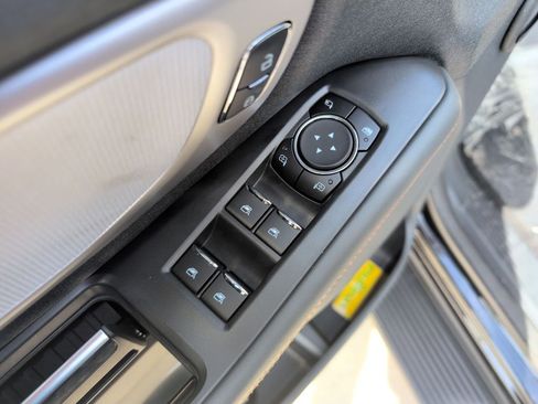 New 2025 Ford Expedition Active image 29