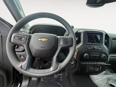 New 2026 Chevrolet Silverado 1500 Custom AWD/4WD image 6