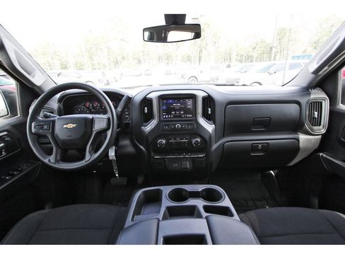 Used 2020 Chevrolet Silverado 1500 Custom w/ Infotainment Package RWD image 12