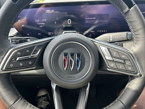 New 2025 Buick Enclave Avenir w/ Super Cruise Package image 12