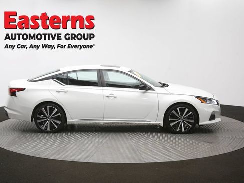 Used 2022 Nissan Altima 2.0 SR FWD image 46