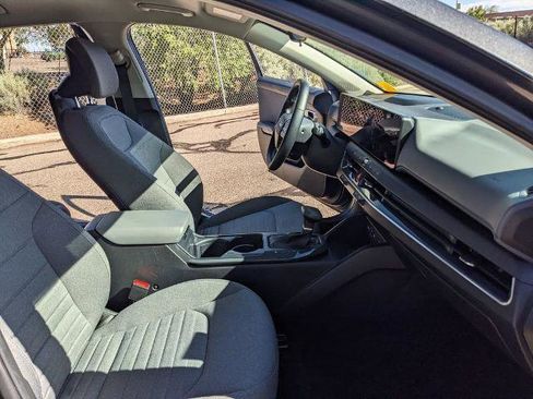 Used 2025 Kia K4 EX FWD image 19