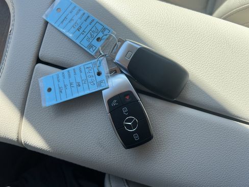 Certified 2024 Mercedes-Benz GLE 350 4MATIC image 38