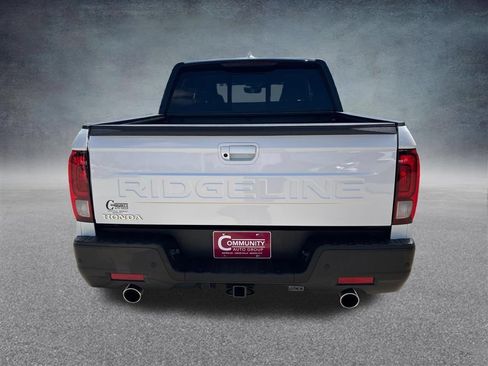 Certified 2025 Honda Ridgeline Black Edition image 4