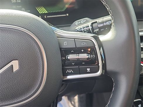 Certified 2025 Kia Sorento X-Line EX image 24