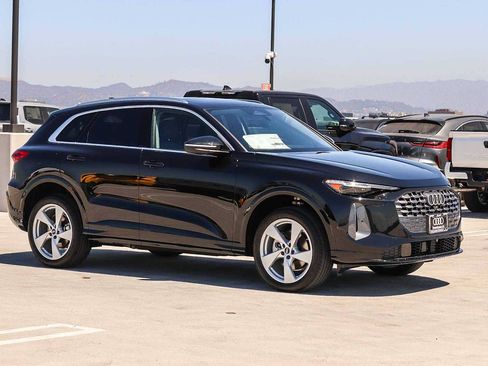 New 2026 Audi Q5 Premium AWD/4WD image 3