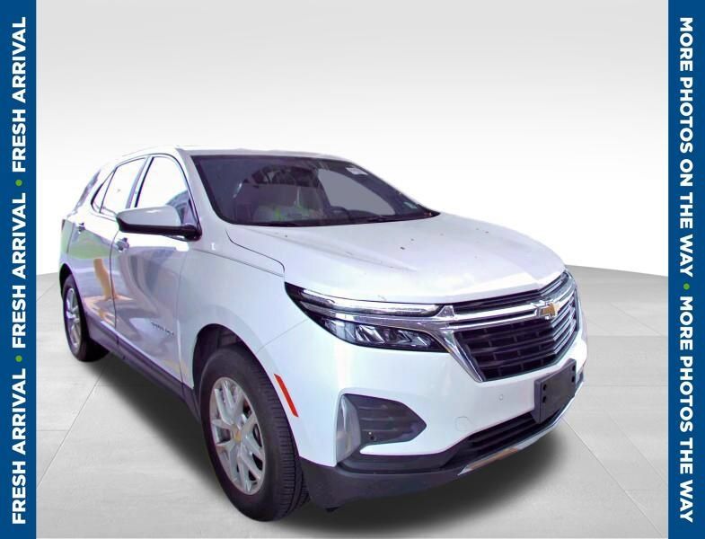 Used 2023 Chevrolet Equinox LT AWD/4WD image 1
