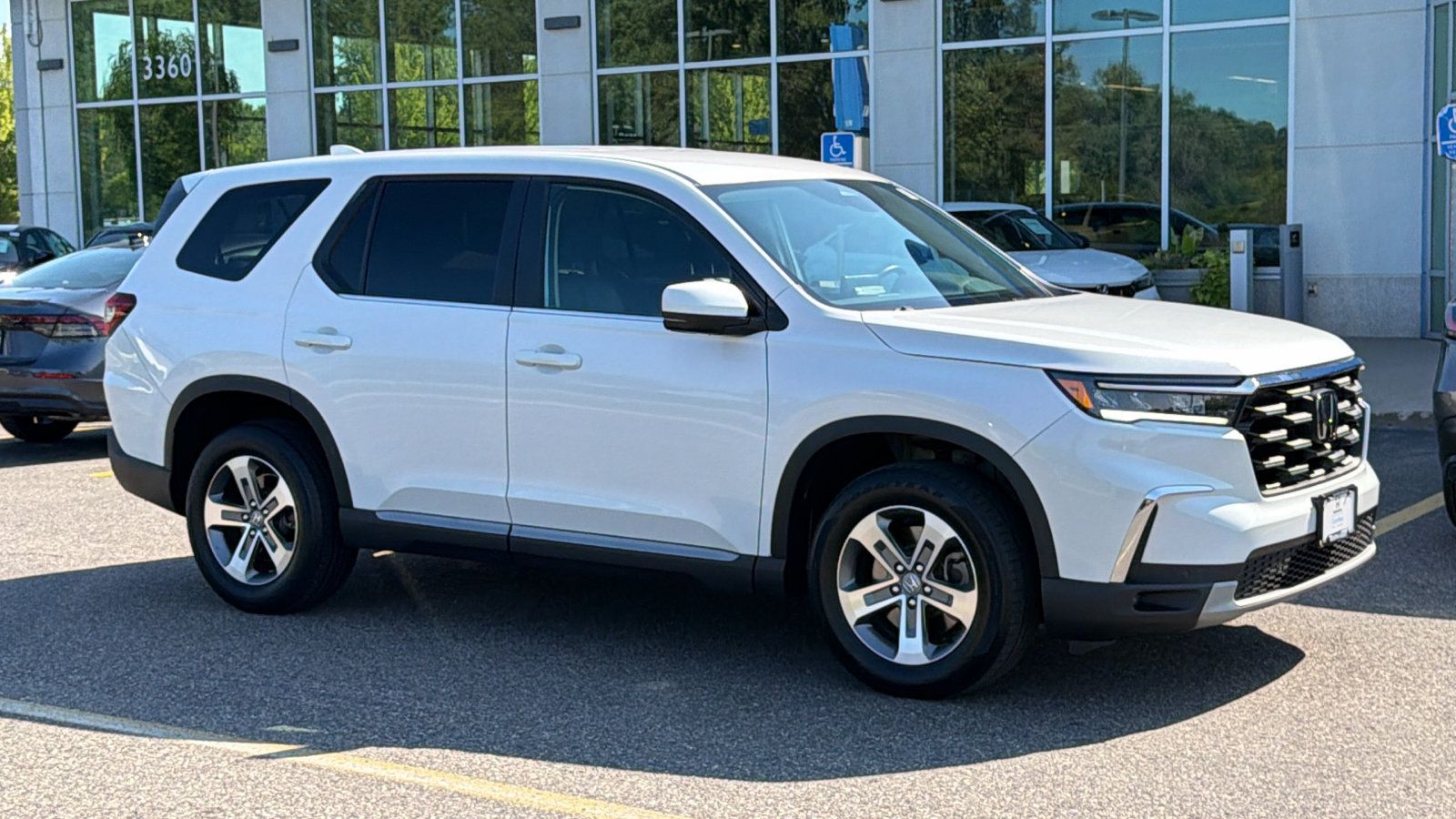 Certified 2023 Honda Pilot EX-L image 1