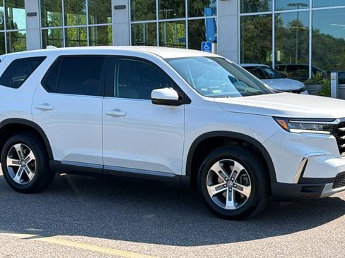Certified 2023 Honda Pilot EX-L image 1