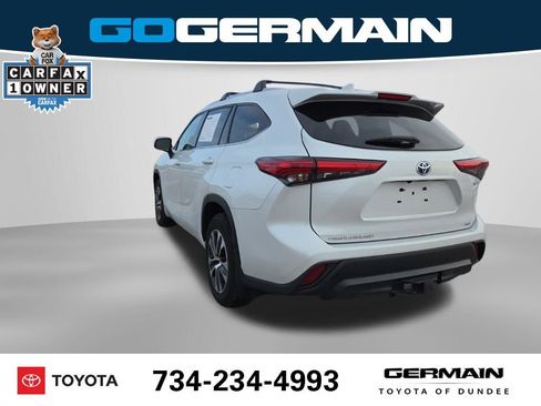 Used 2022 Toyota Highlander XLE image 10