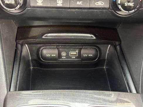 Used 2016 Kia Optima EX image 28