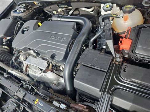 Used 2025 Chevrolet Malibu LT image 23