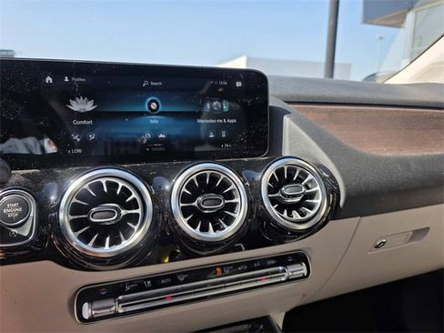 Certified 2022 Mercedes-Benz GLA 250 4MATIC image 13