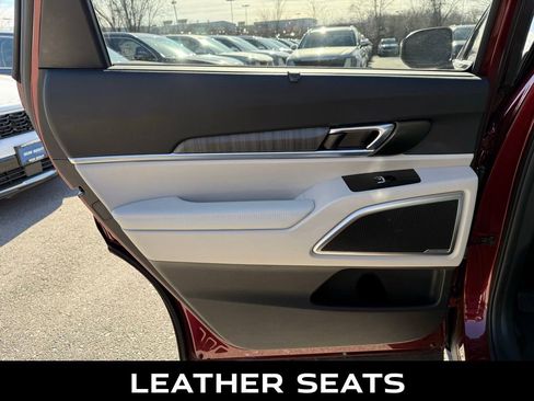 Certified 2023 Kia Telluride EX w/ EX Captain's Chair Package image 10