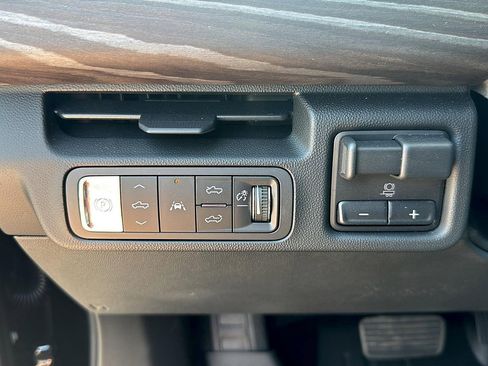 New 2025 GMC Sierra EV Denali AWD/4WD image 16