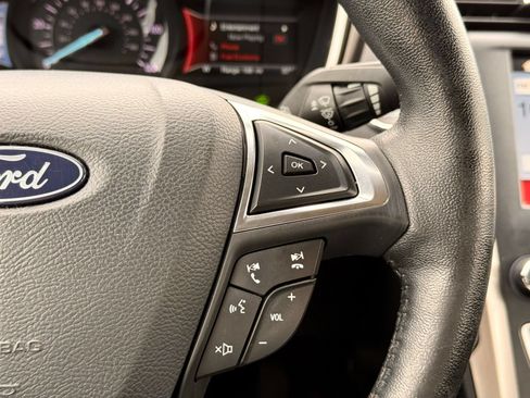 Used 2018 Ford Fusion SE w/ Equipment Group 602A FWD image 30
