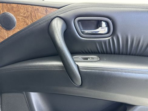 Used 2021 Nissan Armada SL w/ Captain's Chairs Package image 40