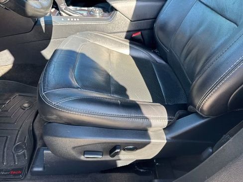Used 2016 Ford Explorer Limited AWD/4WD image 35