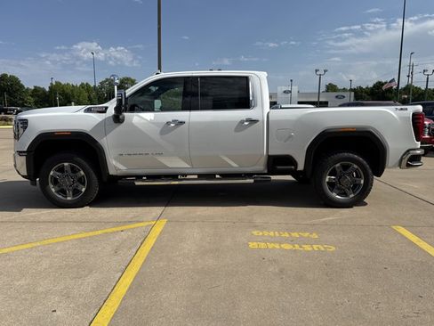 New 2026 GMC Sierra 2500 SLT w/ SLT Premium Package AWD/4WD image 12