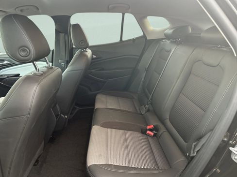 Used 2024 Chevrolet Trax LT image 25