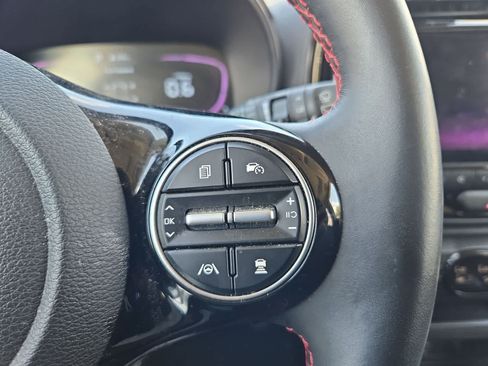 Used 2025 Kia Soul GT-Line w/ GT-Line Technology Package FWD image 24