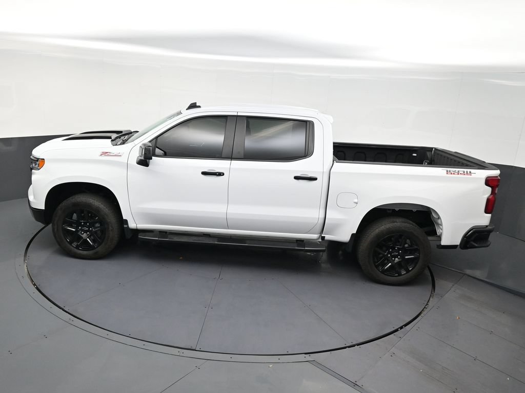 Used 2025 Chevrolet Silverado 1500 LT Trail Boss w/ LT Trail Boss Premium Package AWD/4WD image 10