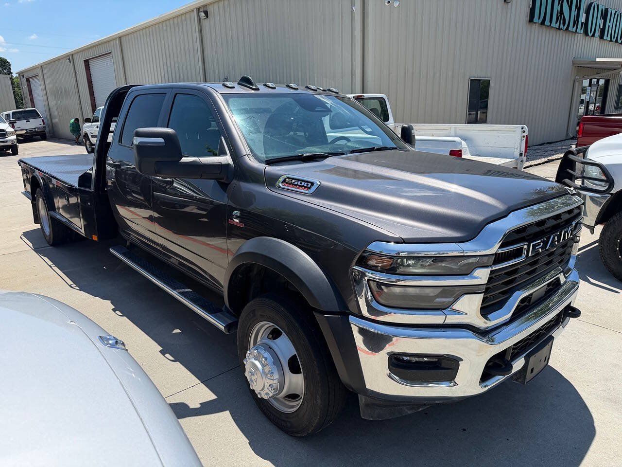 Used 2026 RAM 5500 Tradesman w/ Chrome Appearance Group AWD/4WD image 19