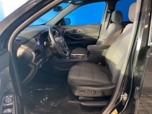 Used 2023 Chevrolet Traverse LT w/ LPO, Floor Liner Package image 10