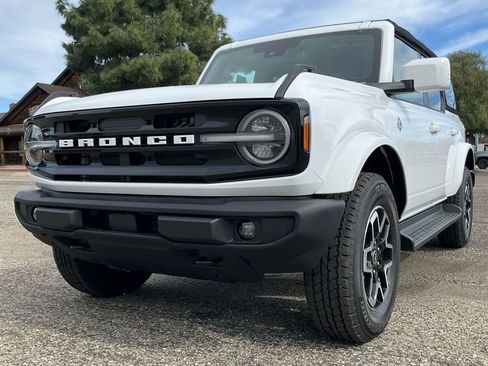 New 2025 Ford Bronco Outer Banks image 74