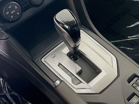 Used 2018 Subaru Crosstrek 2.0i Premium image 15