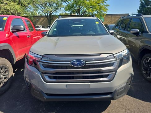 Used 2026 Subaru Forester Premium w/ Base/Premium Package AWD/4WD image 3