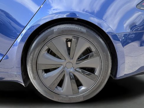Used 2024 Tesla Model S AWD/4WD image 14