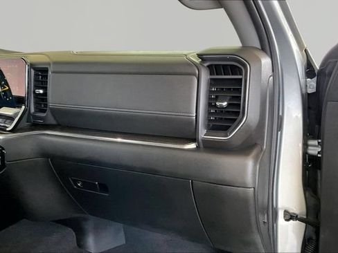 Used 2023 Chevrolet Silverado 1500 RST AWD/4WD image 18
