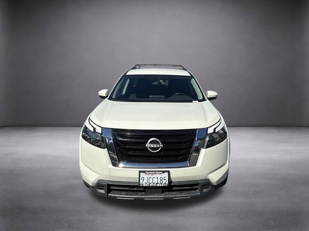 Used 2024 Nissan Pathfinder SV FWD image 10