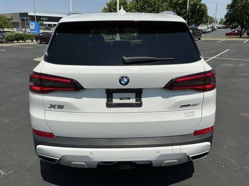 Used 2021 BMW X5 xDrive40i w/ Convenience Package 3 AWD/4WD image 4