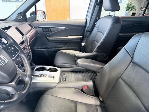 Used 2023 Honda Passport EX-L image 12