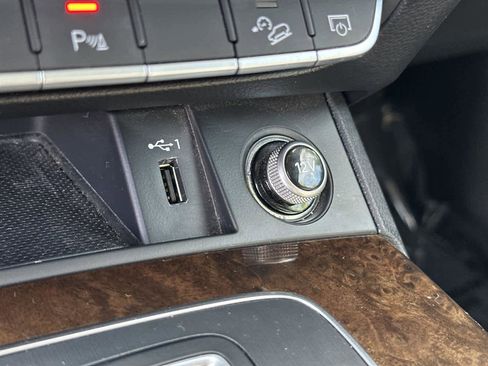 Used 2018 Audi Q5 2.0T Premium Plus w/ Premium Plus Package image 28