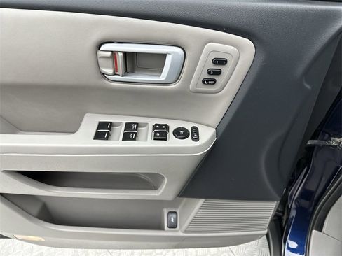 Used 2015 Honda Pilot Touring image 13