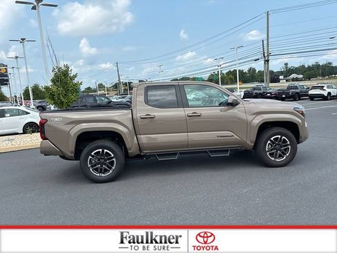 Certified 2026 Toyota Tacoma TRD Sport w/ TRD Sport Premium Package AWD/4WD image 7