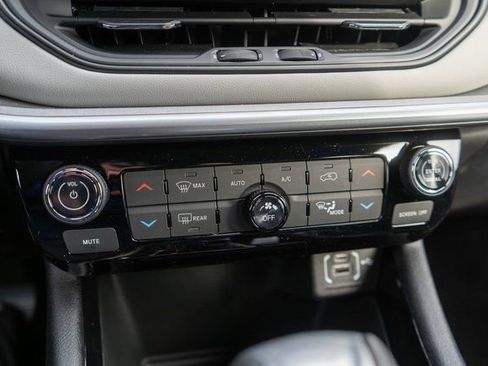 New 2026 Jeep Compass Limited image 23