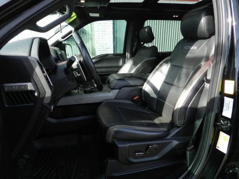Used 2018 Ford F150 Raptor w/ Equipment Group 802A Luxury AWD/4WD image 2