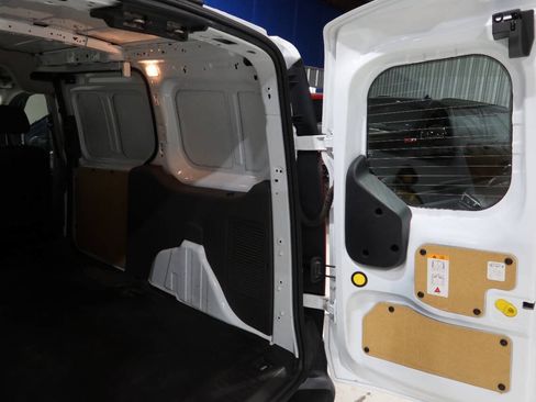 Used 2023 Ford Transit Connect XL FWD image 17