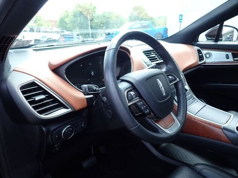 Used 2019 Lincoln Nautilus Black Label AWD/4WD image 15