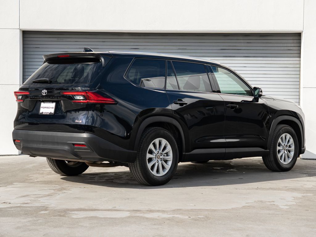 Used 2025 Toyota Grand Highlander FWD image 27