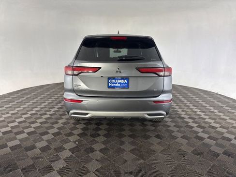 Used 2024 Mitsubishi Outlander SE image 8