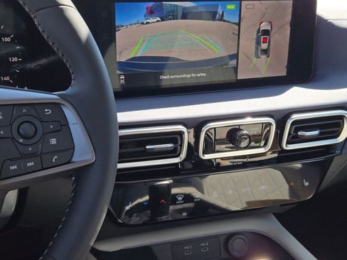 New 2026 Nissan Sentra SL w/ Floor Mat Package FWD image 25