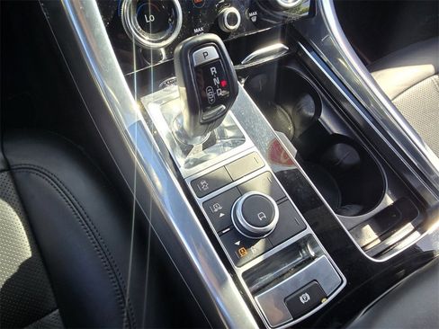 Used 2022 Land Rover Range Rover Sport HSE Silver Edition image 22